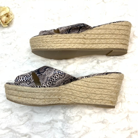 Kelsi Dagger Bianca Black Snake Wedge Sandal NWOT - Picture 5 of 7